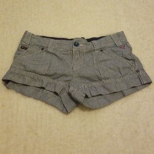 Stripped Shorts